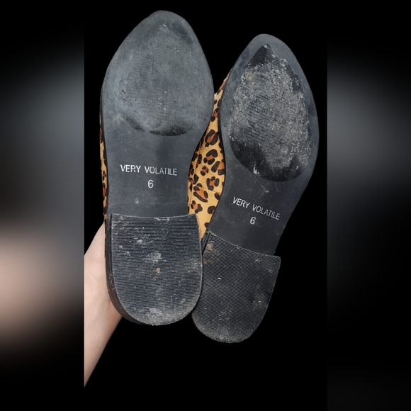 Very Volatile Leopard Mules - Picture 8 of 8